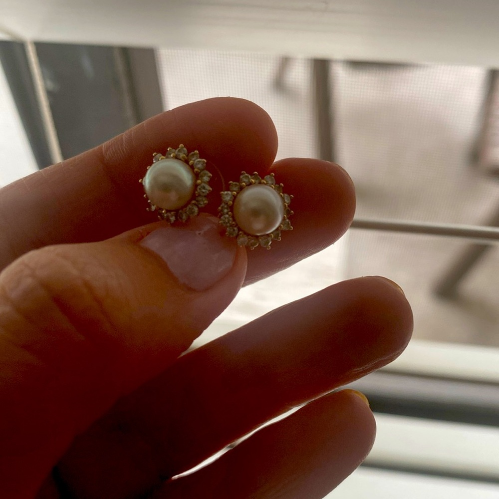 Blue Lagoon 14k yellow gold diamonds and pearls gorgeous earrings